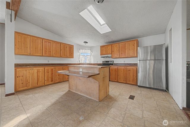 10124 Road 16 NE, Moses Lake, WA 98837