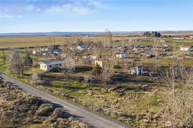 10124 Road 16 NE, Moses Lake, WA 98837