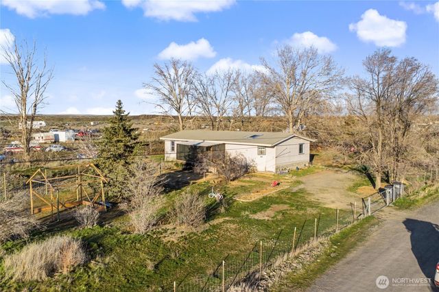 10124 Road 16 NE, Moses Lake, WA 98837