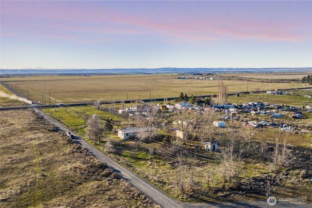 10124 Road 16 NE, Moses Lake, WA 98837