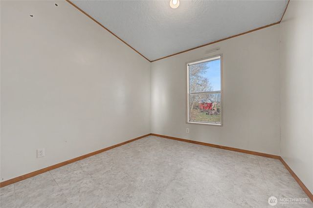 10124 Road 16 NE, Moses Lake, WA 98837