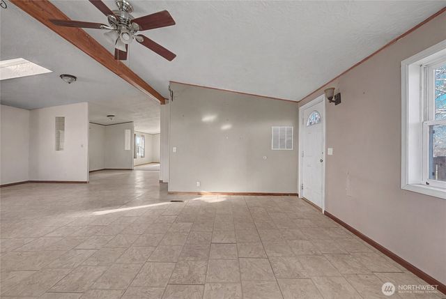 10124 Road 16 NE, Moses Lake, WA 98837