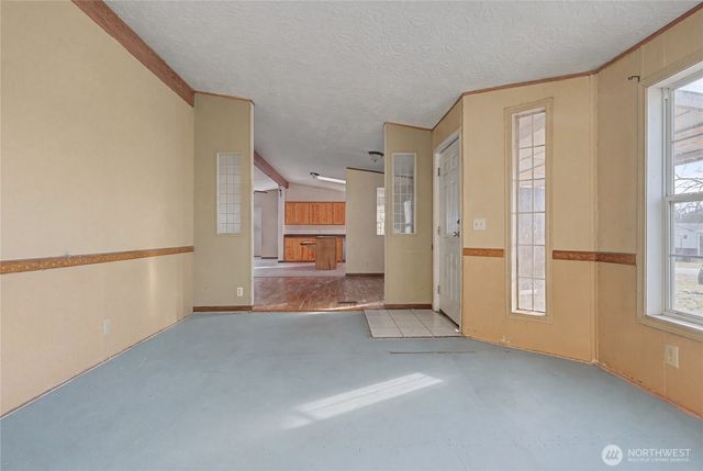 10124 Road 16 NE, Moses Lake, WA 98837