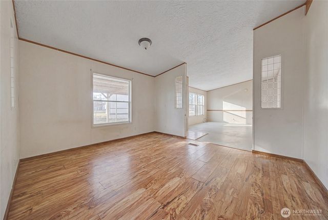 10124 Road 16 NE, Moses Lake, WA 98837