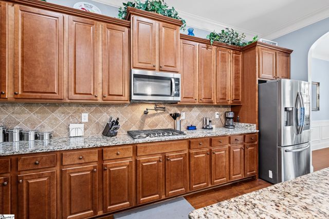 425 Castleford Place, Simpsonville, SC 29681