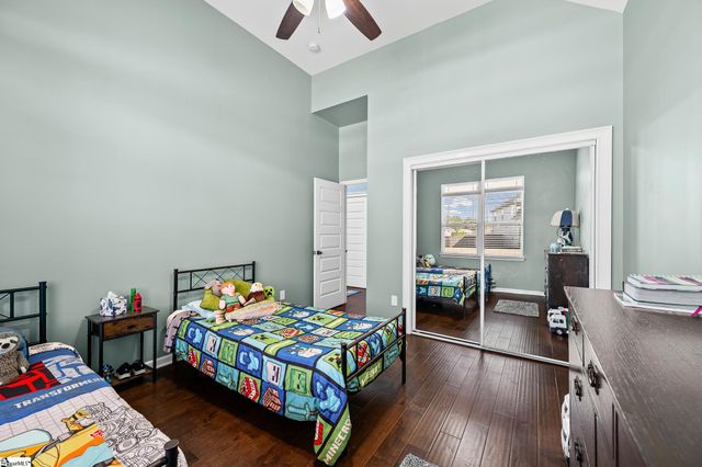 425 Castleford Place, Simpsonville, SC 29681