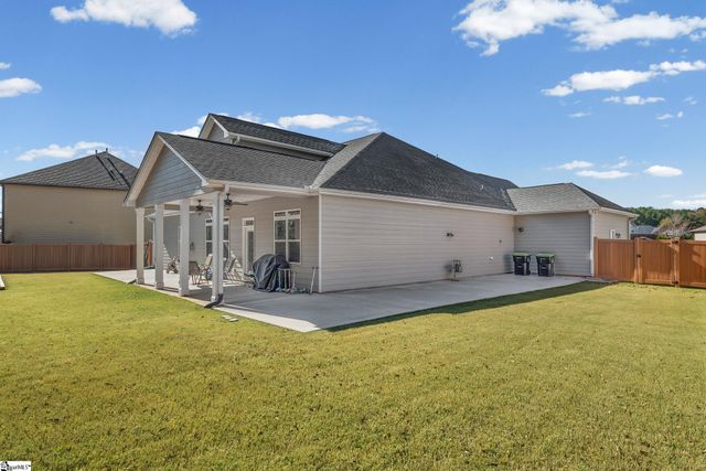 425 Castleford Place, Simpsonville, SC 29681