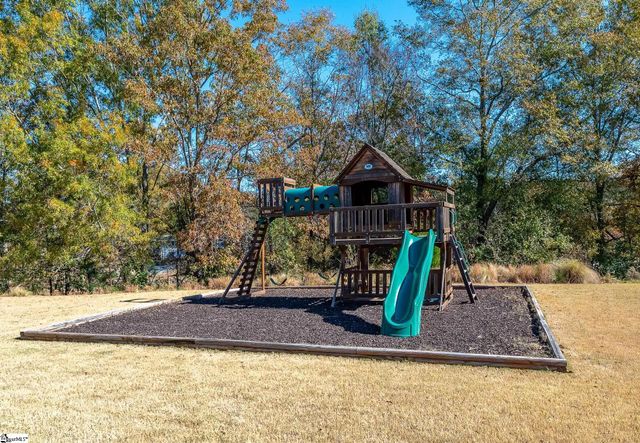 425 Castleford Place, Simpsonville, SC 29681