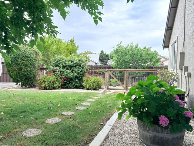 814 Capistrano Dr, Suisun City, CA 94585