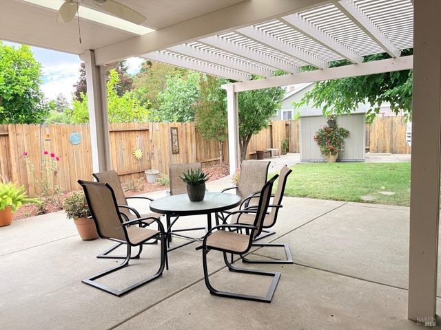 814 Capistrano Dr, Suisun City, CA 94585