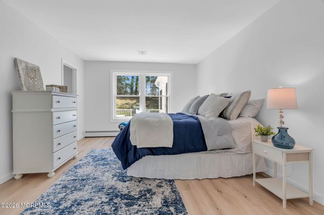 80 Canterbury Lane, Toms River, NJ 08757