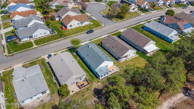 80 Canterbury Lane, Toms River, NJ 08757