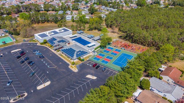 80 Canterbury Lane, Toms River, NJ 08757