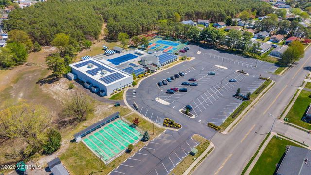 80 Canterbury Lane, Toms River, NJ 08757