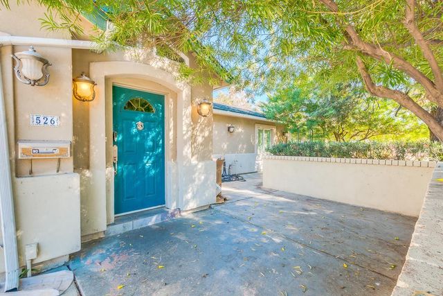 526 E Flynn Lane, Phoenix, AZ 85012