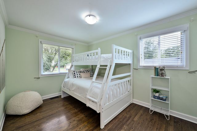 1328 Cabot Lane, Schaumburg, IL 60193