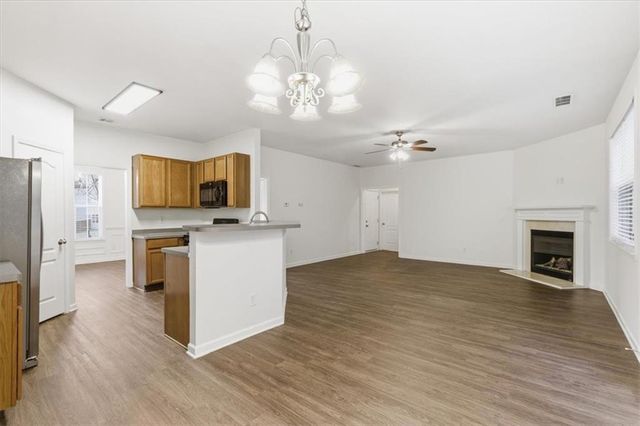 836 Topaz Valley, Canton, GA 30114