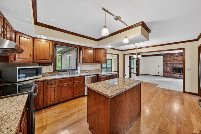 51132 Pheasant Run Drive, Granger, IN 46530