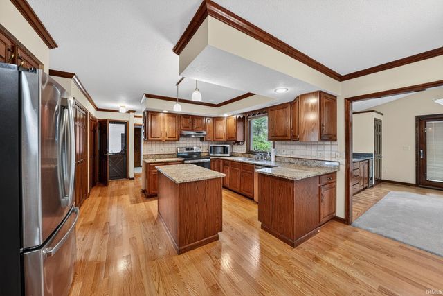 51132 Pheasant Run Drive, Granger, IN 46530