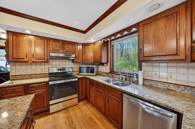 51132 Pheasant Run Drive, Granger, IN 46530