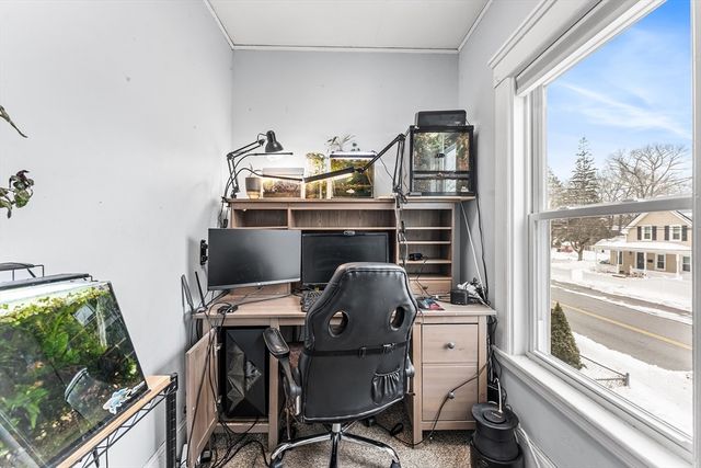 98 Cedar St 2, Dedham, MA 02026