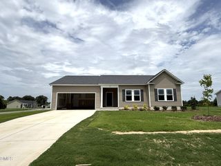 53 Finch Lane, Four Oaks, NC 27524