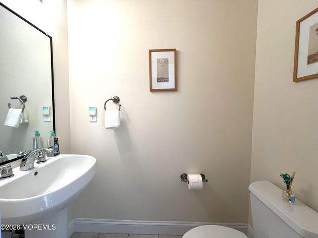 3 Chestnut Ridge Road, Holmdel, NJ 07733