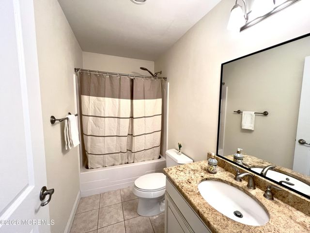 3 Chestnut Ridge Road, Holmdel, NJ 07733