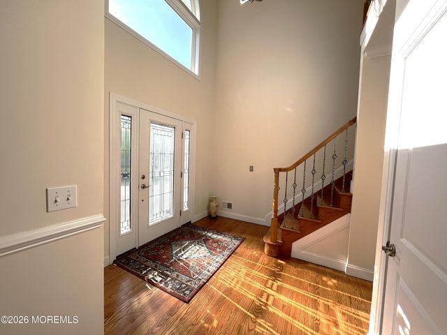 3 Chestnut Ridge Road, Holmdel, NJ 07733