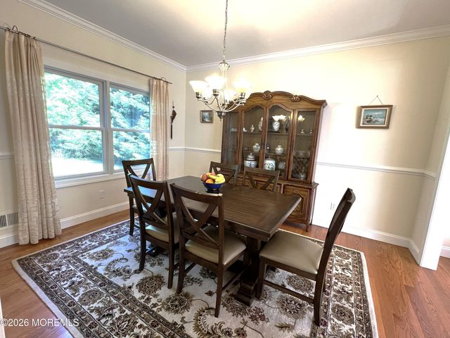 3 Chestnut Ridge Road, Holmdel, NJ 07733