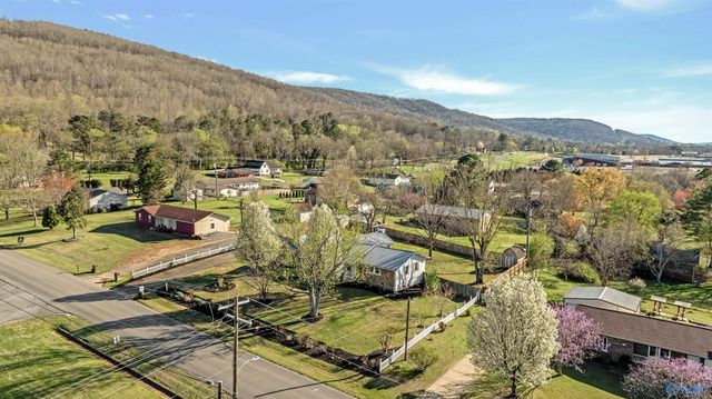 216 45th Street NE, Fort Payne, AL 35967