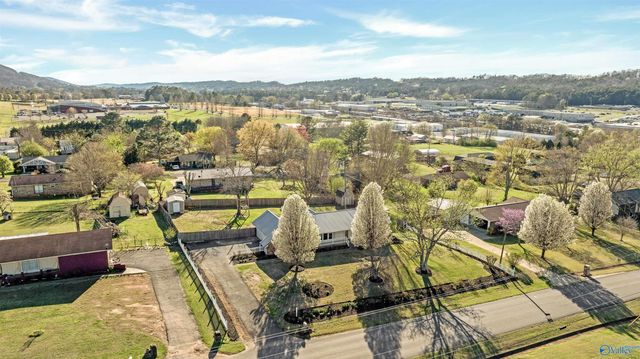 216 45th Street NE, Fort Payne, AL 35967