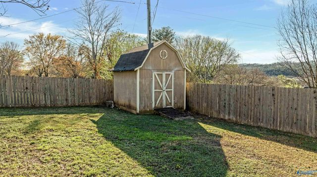 216 45th Street NE, Fort Payne, AL 35967