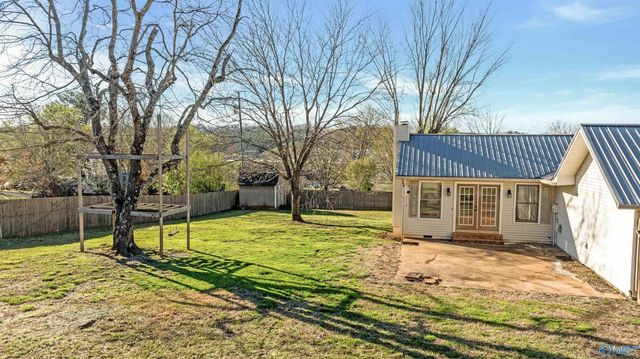 216 45th Street NE, Fort Payne, AL 35967