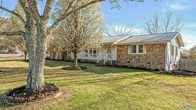 216 45th Street NE, Fort Payne, AL 35967