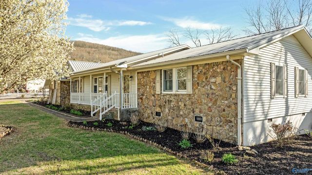 216 45th Street NE, Fort Payne, AL 35967