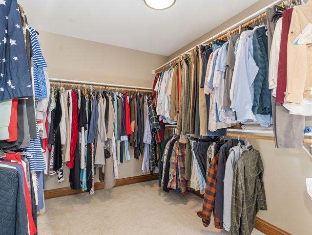 4005 White Eagle Drive, Naperville, IL 60564