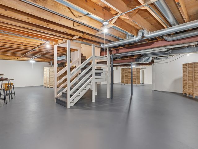 4005 White Eagle Drive, Naperville, IL 60564