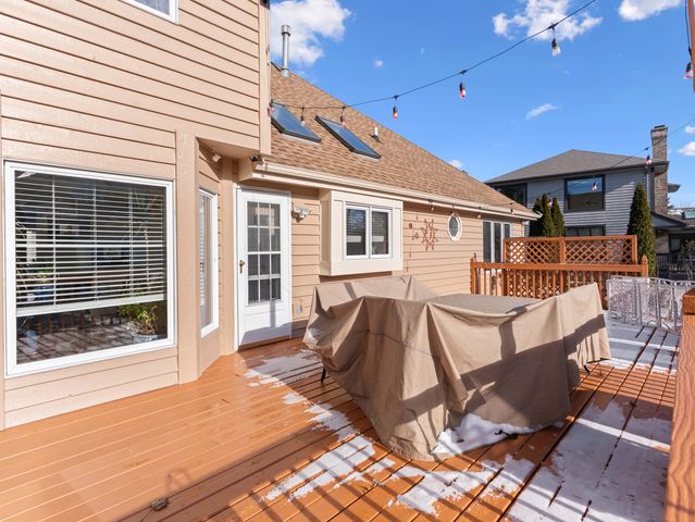 4005 White Eagle Drive, Naperville, IL 60564