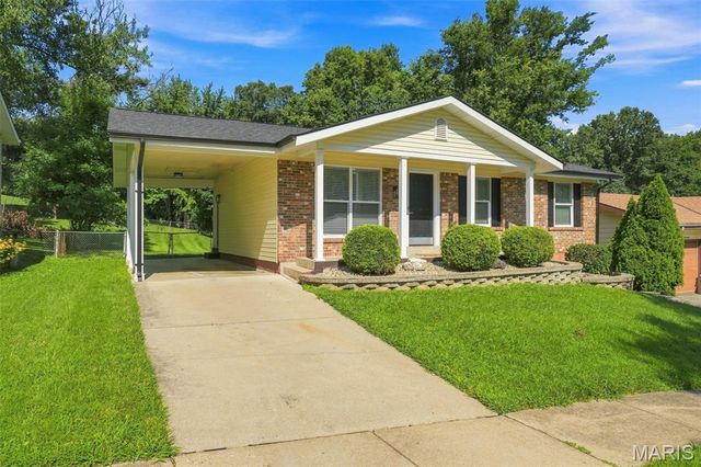 713 Vanderville Drive, Fenton, MO 63026