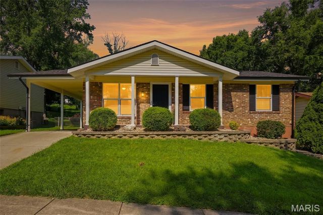 713 Vanderville Drive, Fenton, MO 63026
