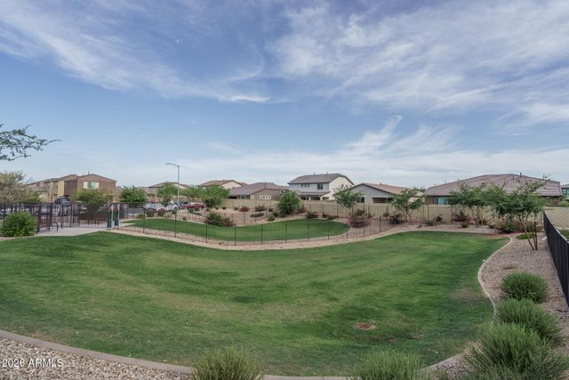 7644 W FLORENCE Avenue, Phoenix, AZ 85043