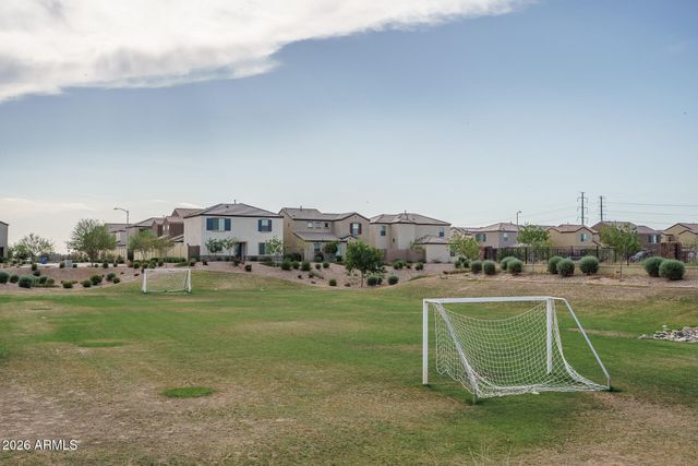 7644 W FLORENCE Avenue, Phoenix, AZ 85043