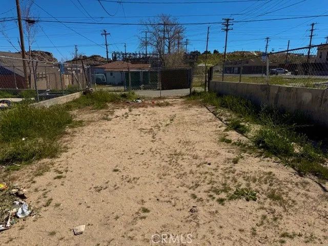 15557 5th Street, Victorville, CA 92395