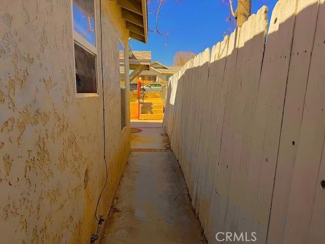 15557 5th Street, Victorville, CA 92395
