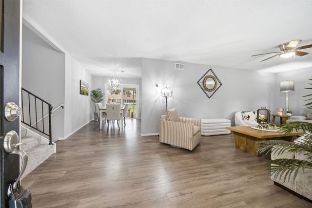 1401 S Fieldcrest, Wichita, KS 67209