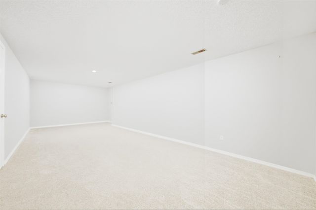 1401 S Fieldcrest, Wichita, KS 67209