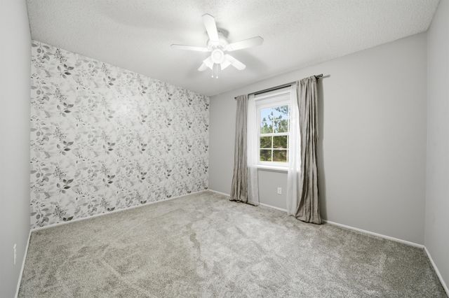 1401 S Fieldcrest, Wichita, KS 67209