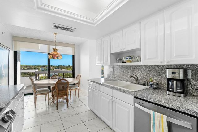 23200 Camino Del Mar 604, Boca Raton, FL 33433