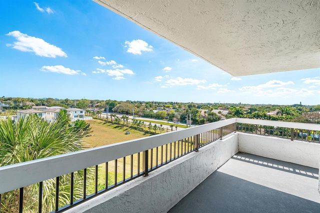23200 Camino Del Mar 604, Boca Raton, FL 33433